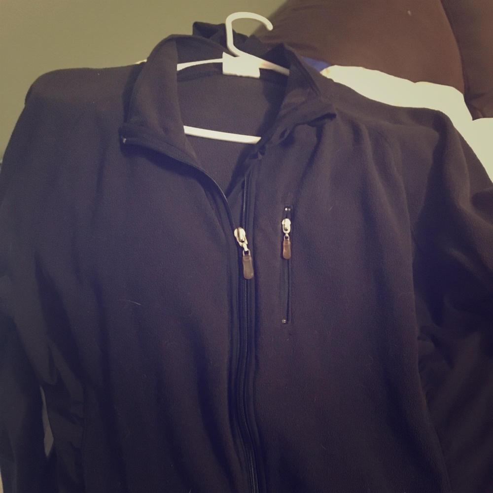 Danskin Women’s Black lightweight fleece jacket